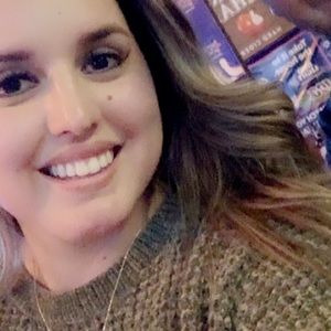 Meet your Posher, Gina